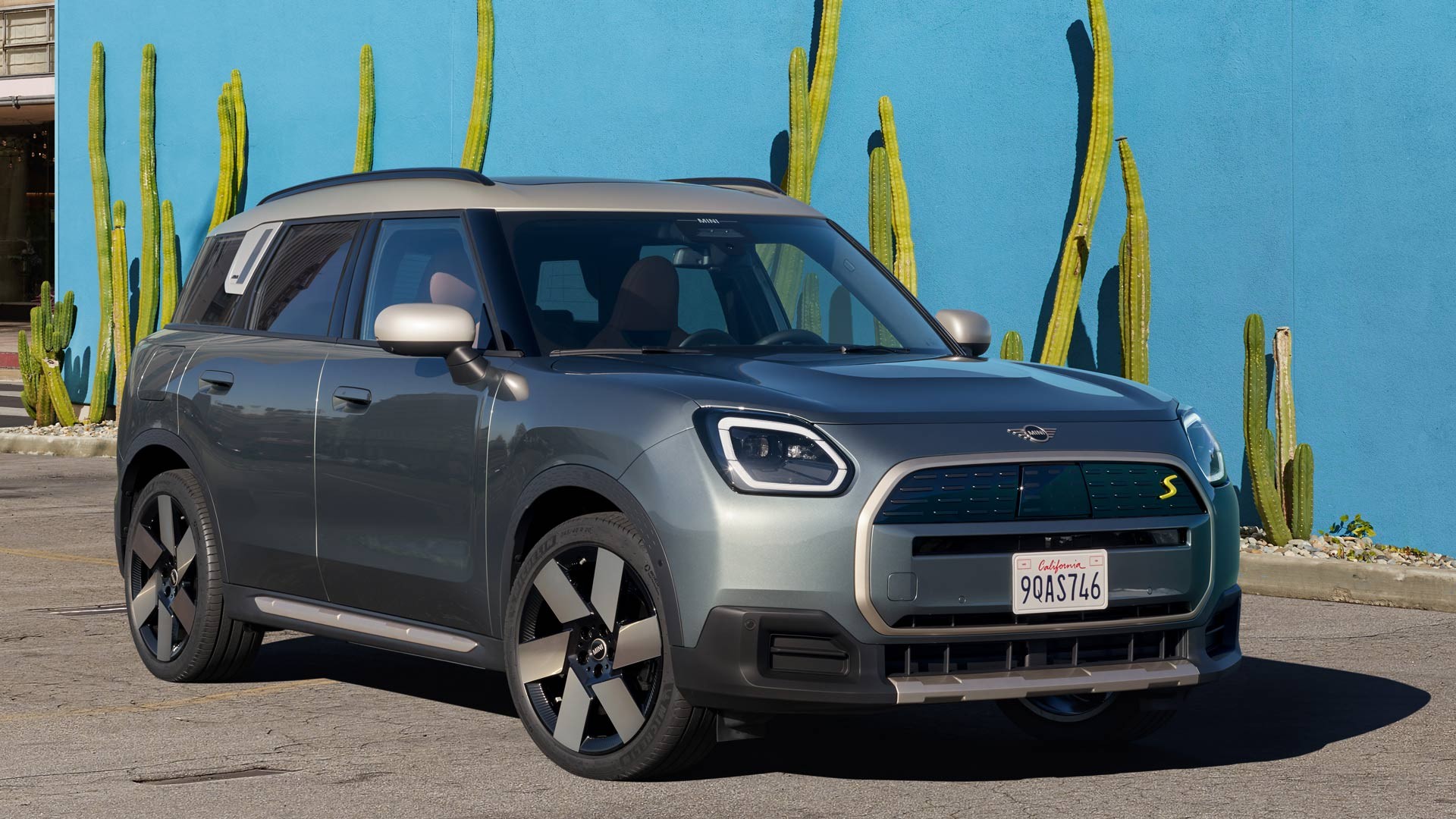 Elektryczne MINI Countryman – doświadczenia cyfrowe – aktualizacje connected